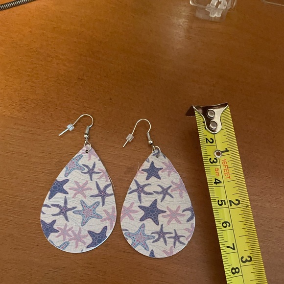 Leather teardrop earrings - Picture 2 of 2